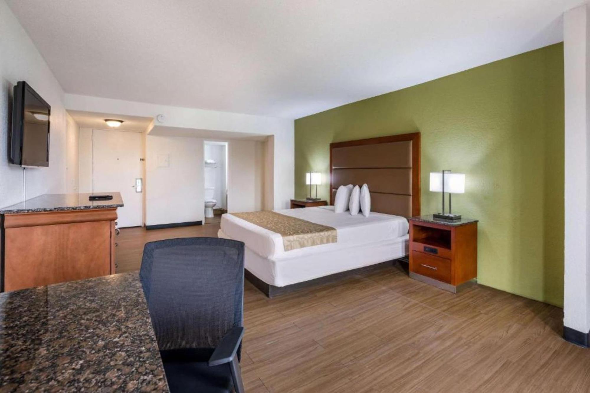 Oyo Hotel Orlando Airport מראה חיצוני תמונה