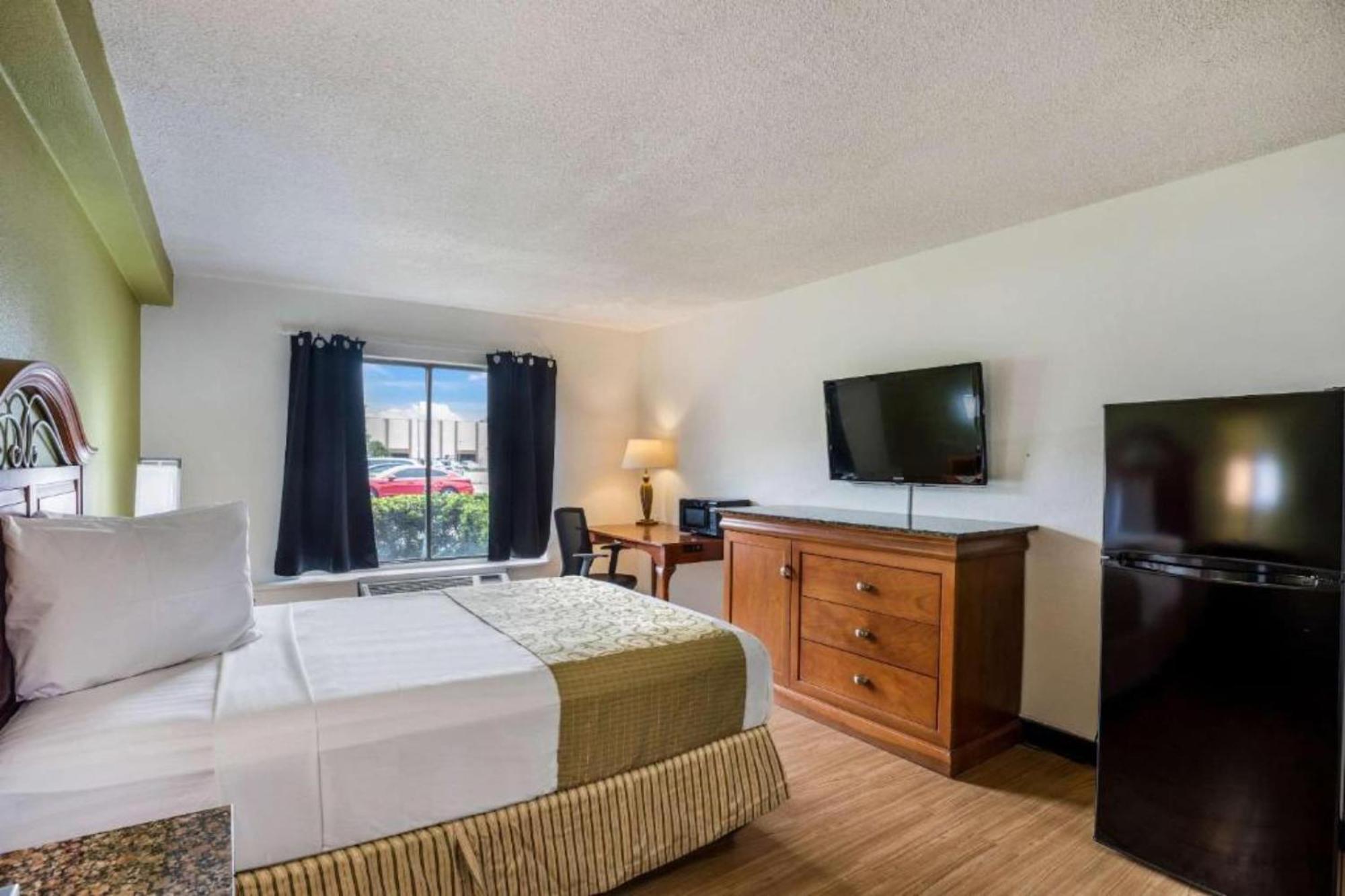 Oyo Hotel Orlando Airport מראה חיצוני תמונה